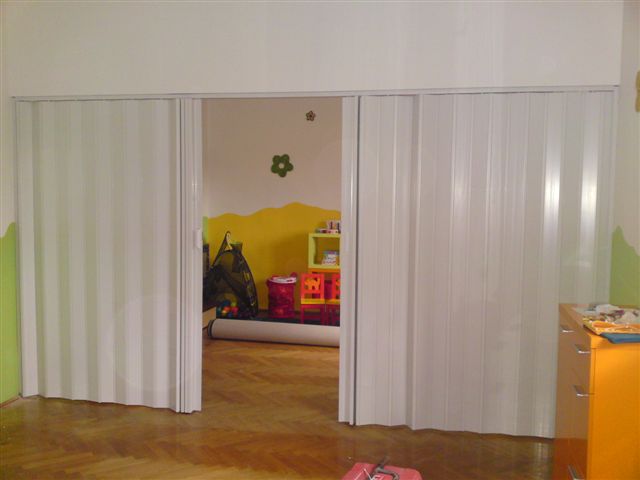 harmonikaajtó